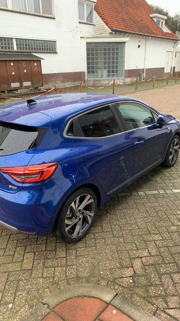 Renault Clio 1.6 E-tech Hybrid 140pk 2020 Blauw, Adaptive Cruise Control, Zwart, Blauw, Leder en Stof