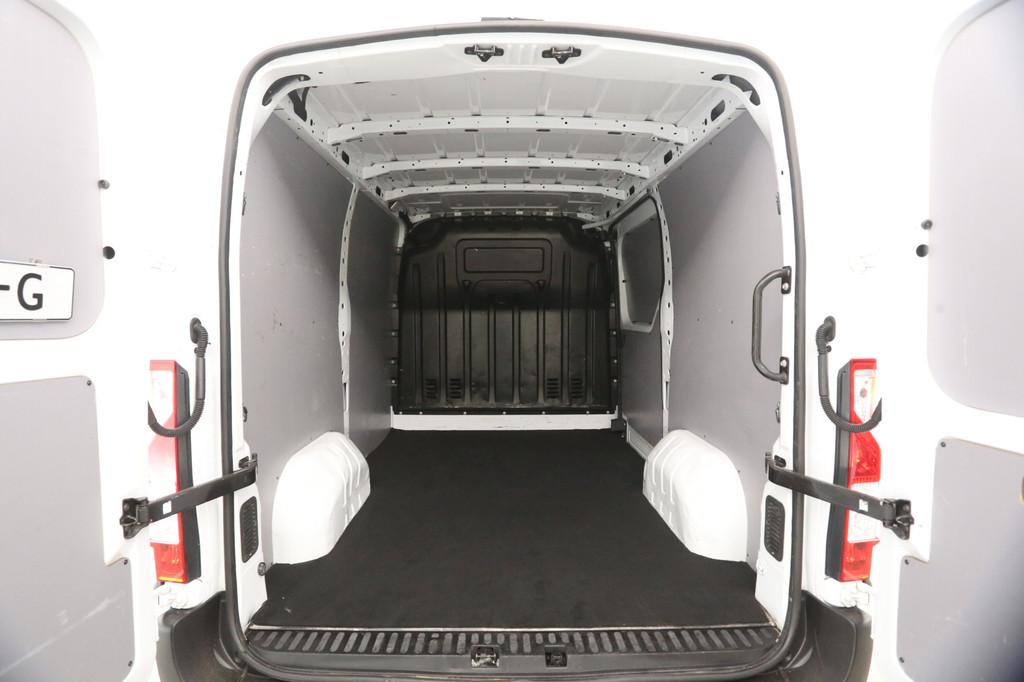 Renault Master 2.3 dCi L1H1 | Airco | Cruise | Camera | Carp, Auto's, Bestelauto's, Voorwielaandrijving, Gebruikt, Euro 6, 4 cilinders