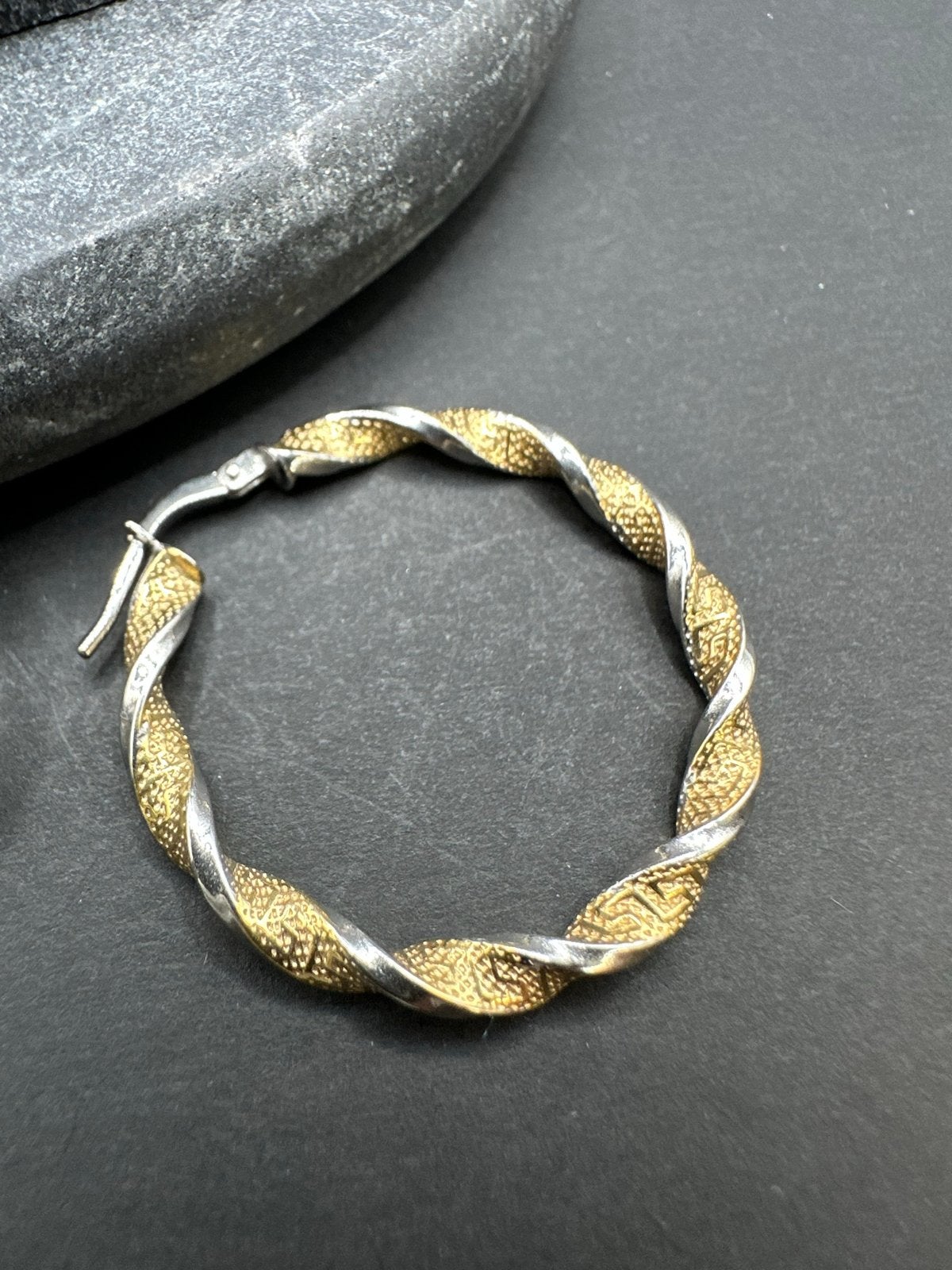 14k Gouden Wokkels Oorbellen Bicolor, Sieraden, Tassen en Uiterlijk, Oorbellen, Ophalen of Verzenden, Nieuw, Goud, Hangers