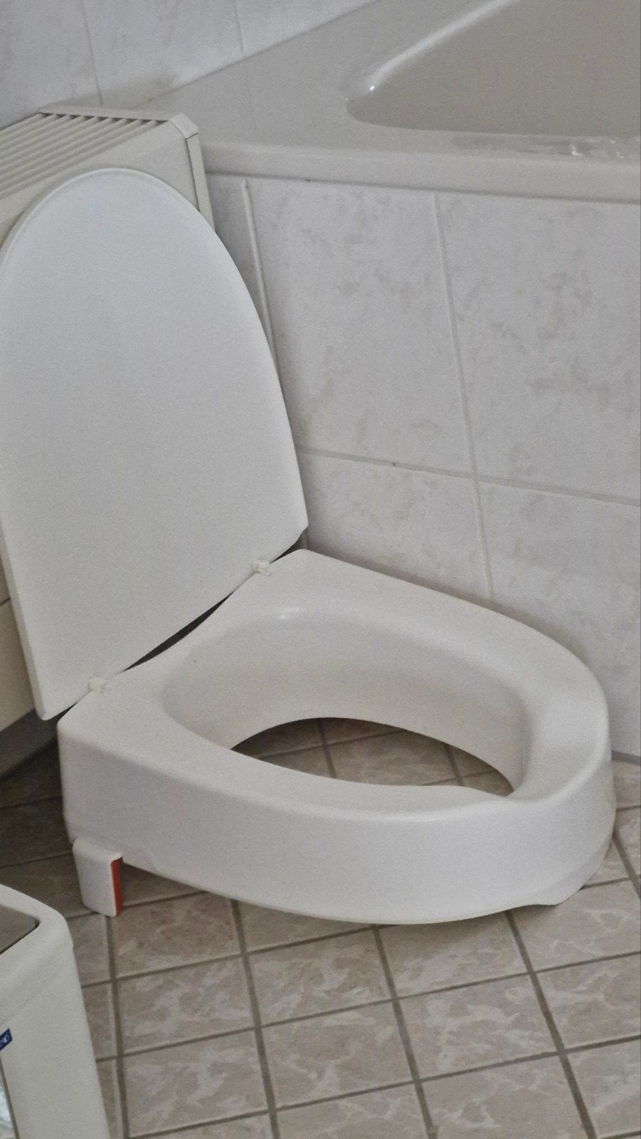 Verhoogde toiletzitting met deksel, Ophalen, Gebruikt, Toilet