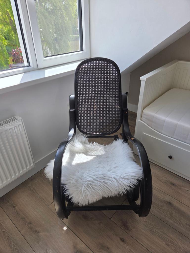 Vintage Schommelstoel met Rotan Zitting, Ophalen