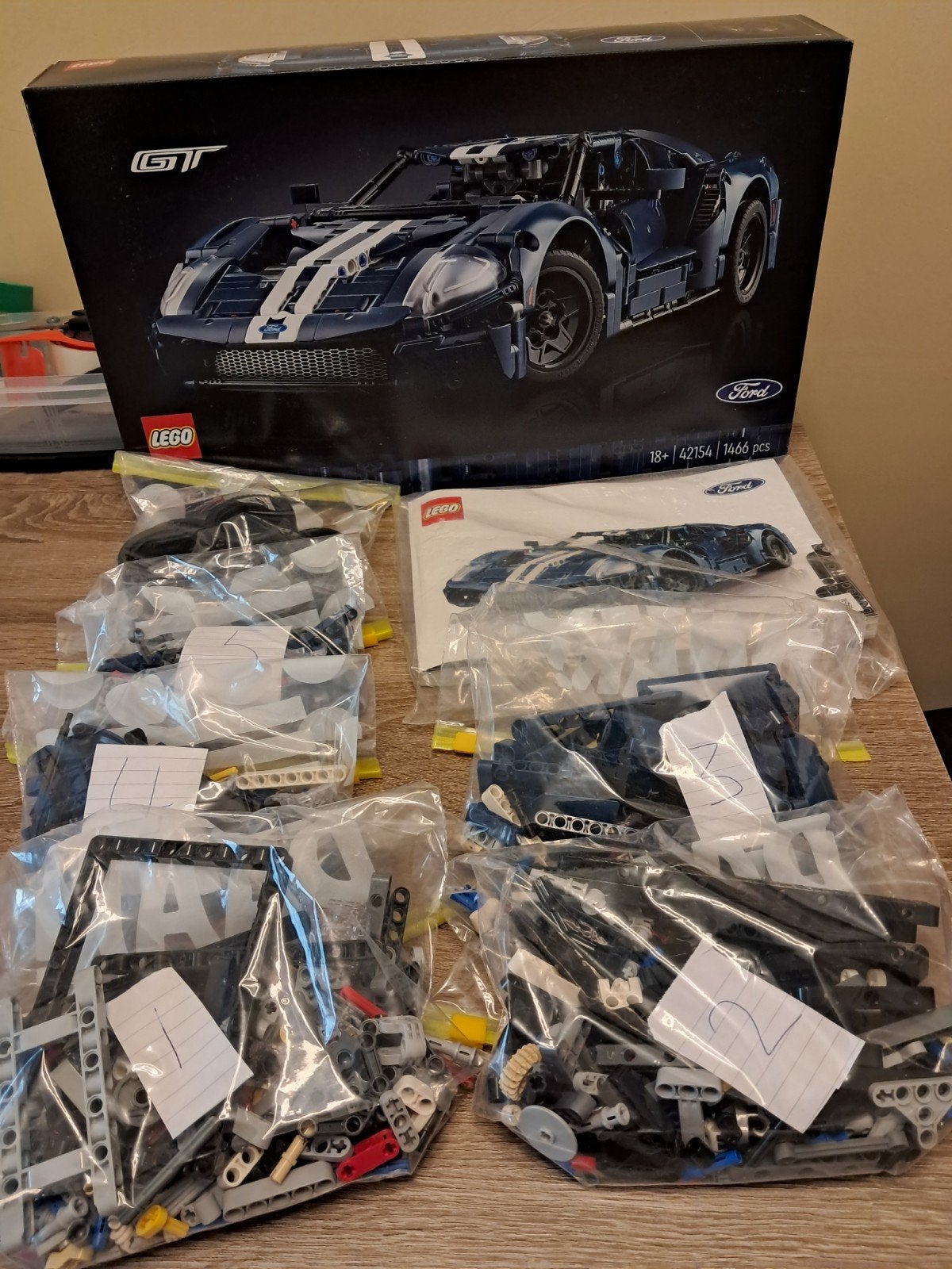 LEGO Technic Ford GT compleet,gedemonteerd&gesorteerd