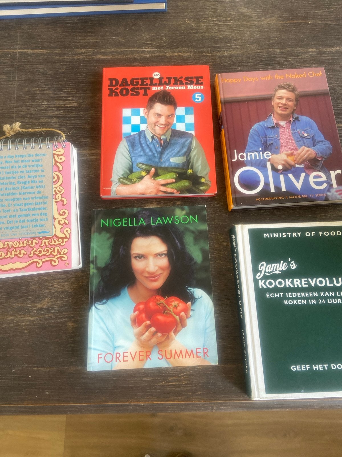 Kookboeken van Jamie Oliver, Nigella Lawson en Jeroen Meus, Boeken, Ophalen of Verzenden, Gelezen