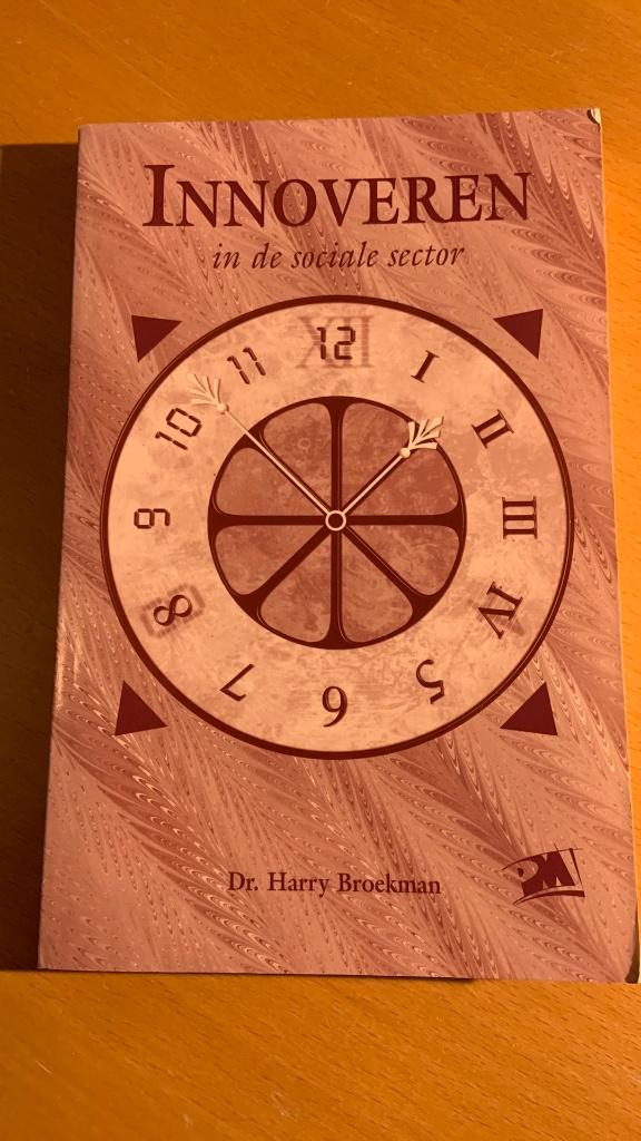 Harry Broekman - Innoveren in de sociale sector, Boeken, Ophalen of Verzenden, Management