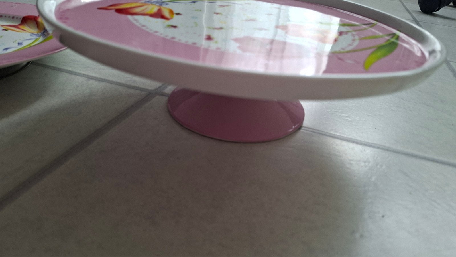 Roze etagere en taartschaal met bloemmotief - Xenos, Ophalen of Verzenden, Gebruikt, Meerkleurig, Modern