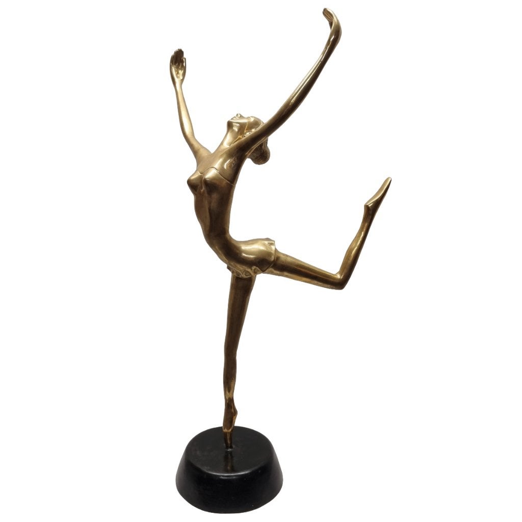 Messing ballerina in de stijl van Somchai Hattakitkosol, Op sokkel, Overige materialen, Beeld, Goud