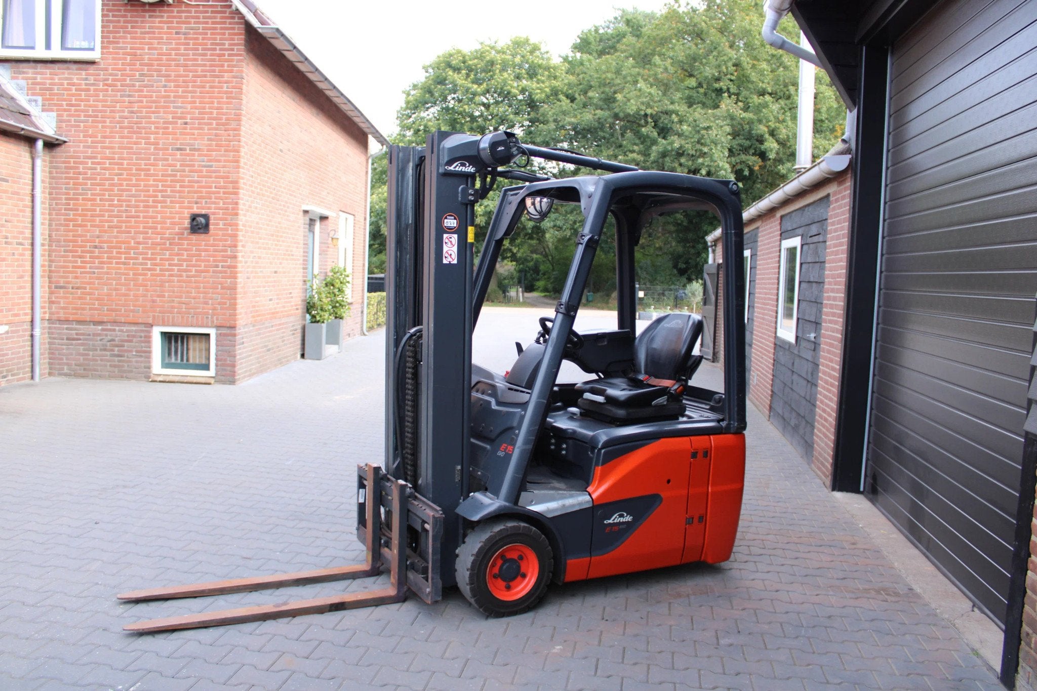 Linde E15 heftruck elektrische triplex sideshift (bj 2019), Zakelijke goederen, 1000 tot 2000 kg, Elektrisch, Heftruck, Linde