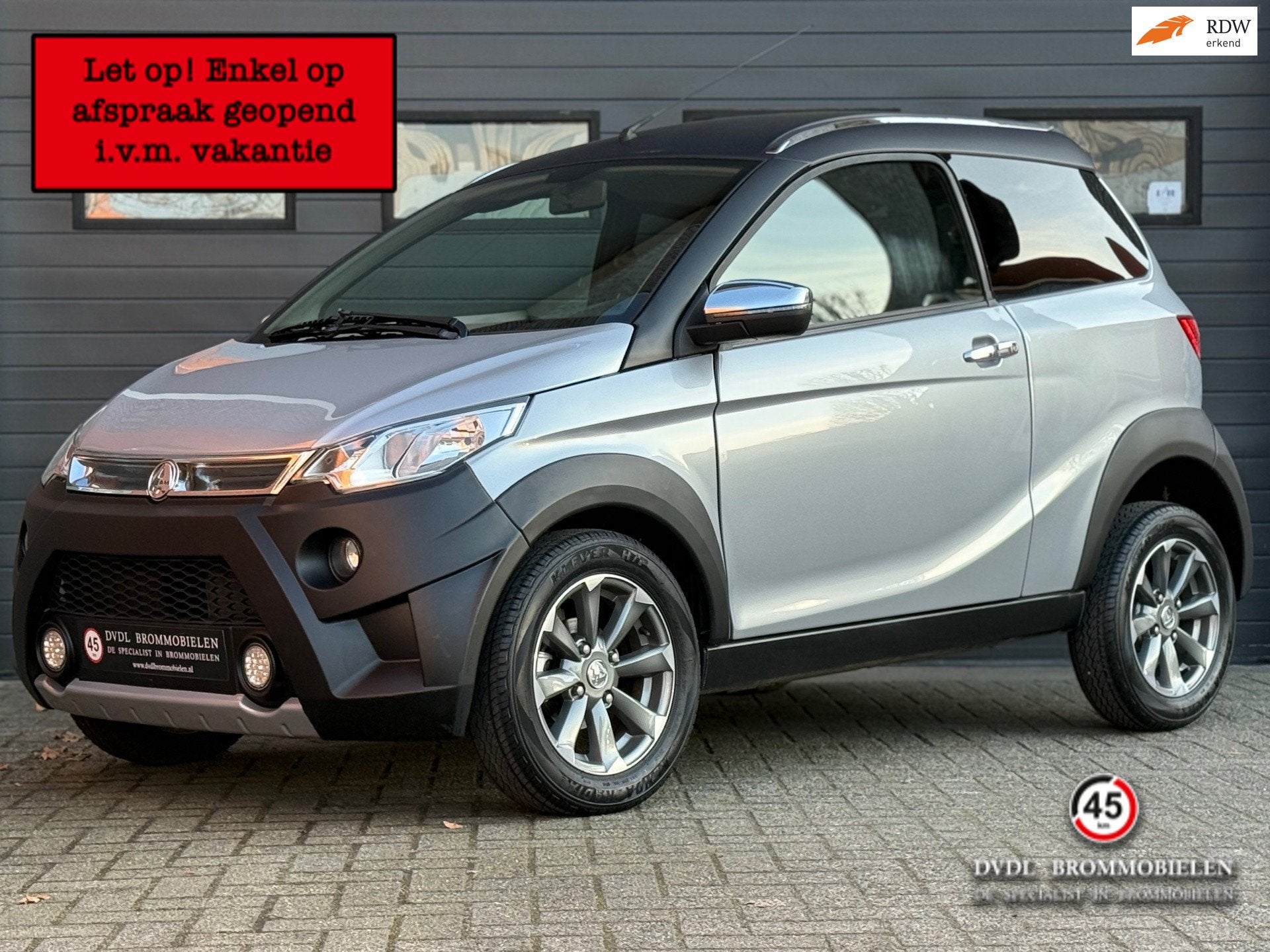 Aixam Crossline Premium ABS Brommobiel 2017 AIRCO 15dkm ZGAN