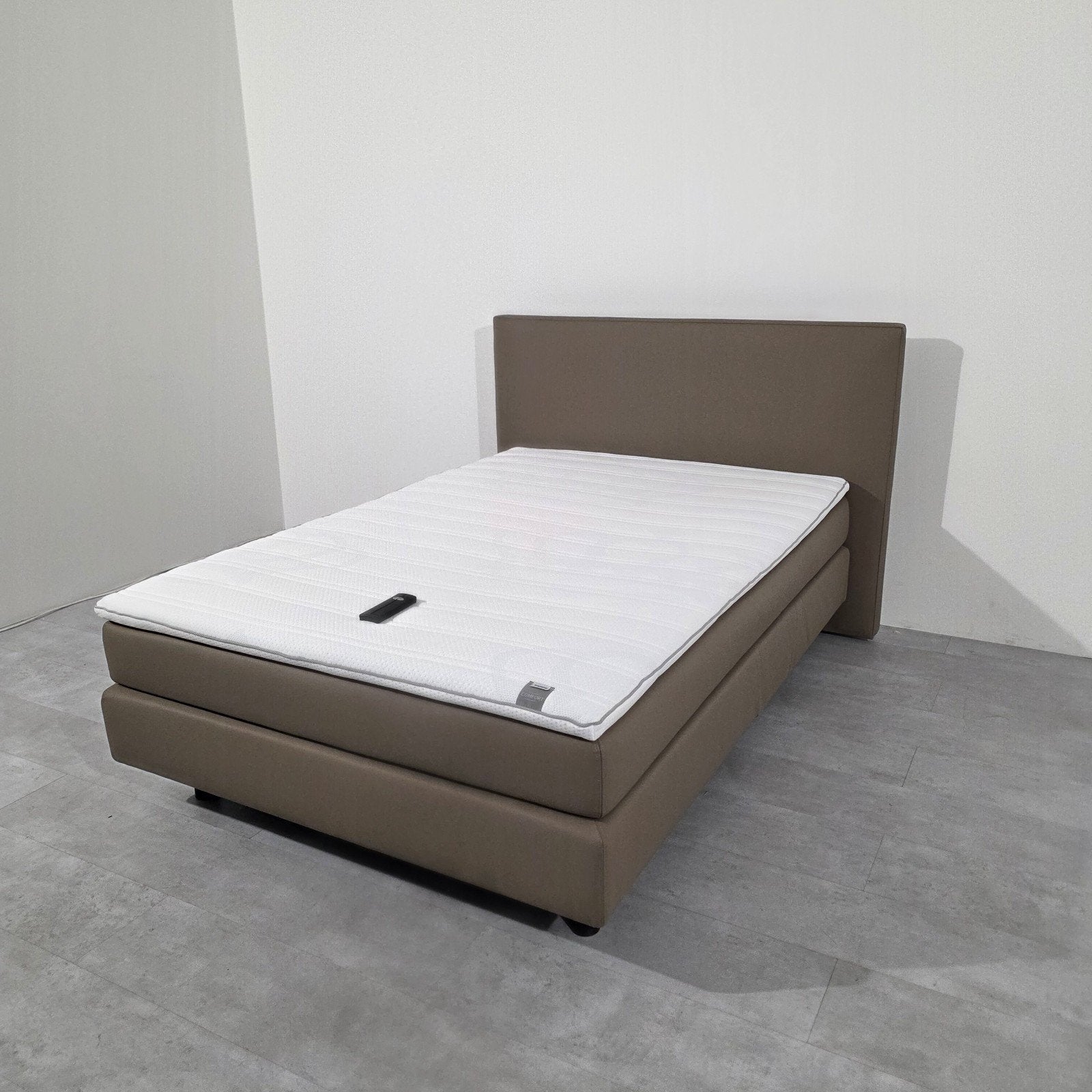Auping Original Boxspring 140x200 Elektrisch 1M, Ophalen of Verzenden, Zo goed als nieuw, Tweepersoons, 140 cm