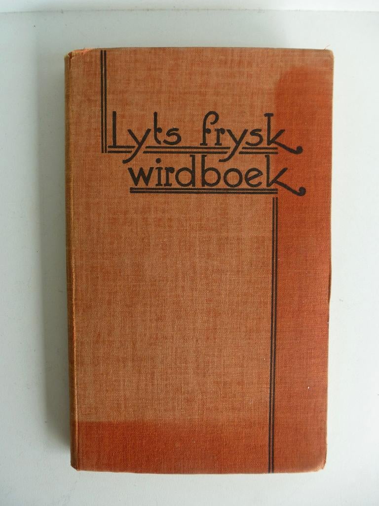 Eerste druk Fries woordenboek 1934 Lyts Frysk Wirdboek, Gelezen, Overige uitgevers, A. Osinga, Ophalen of Verzenden