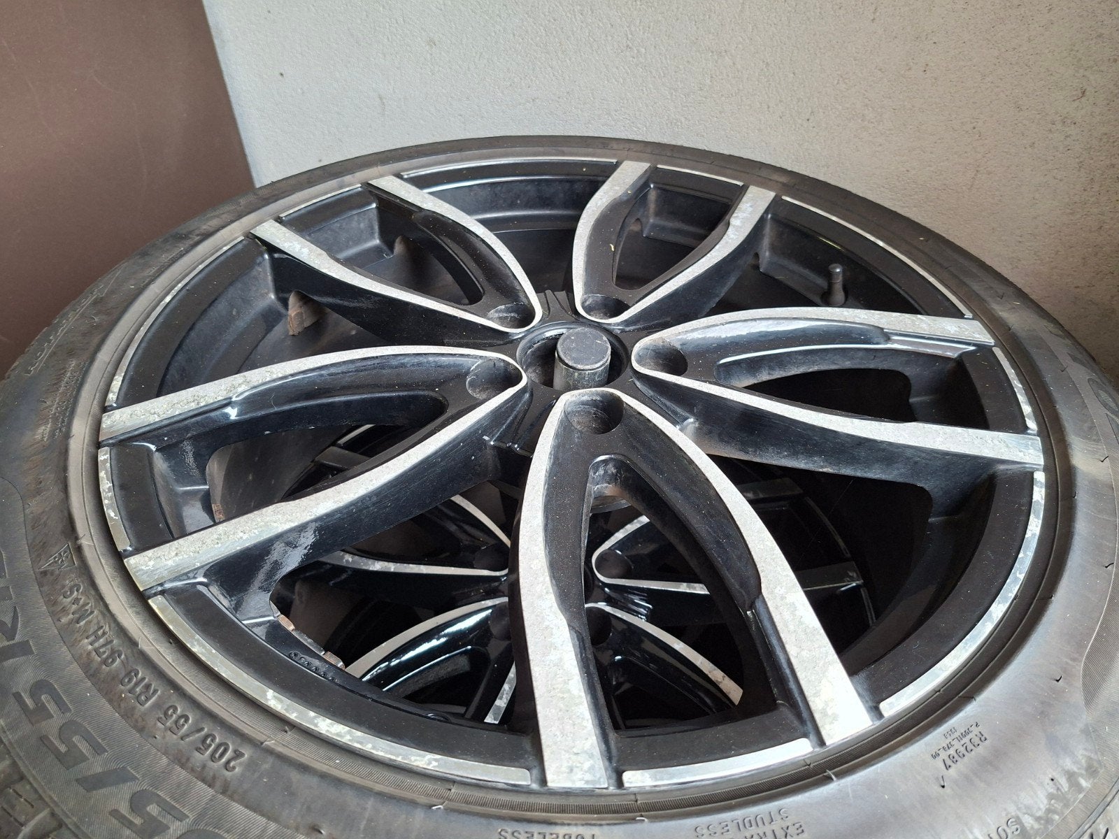 Set Pirelli winterbanden op lichtmetalen velgen 205/55 R19, Gebruikt, Banden en Velgen, Personenwagen, Ophalen