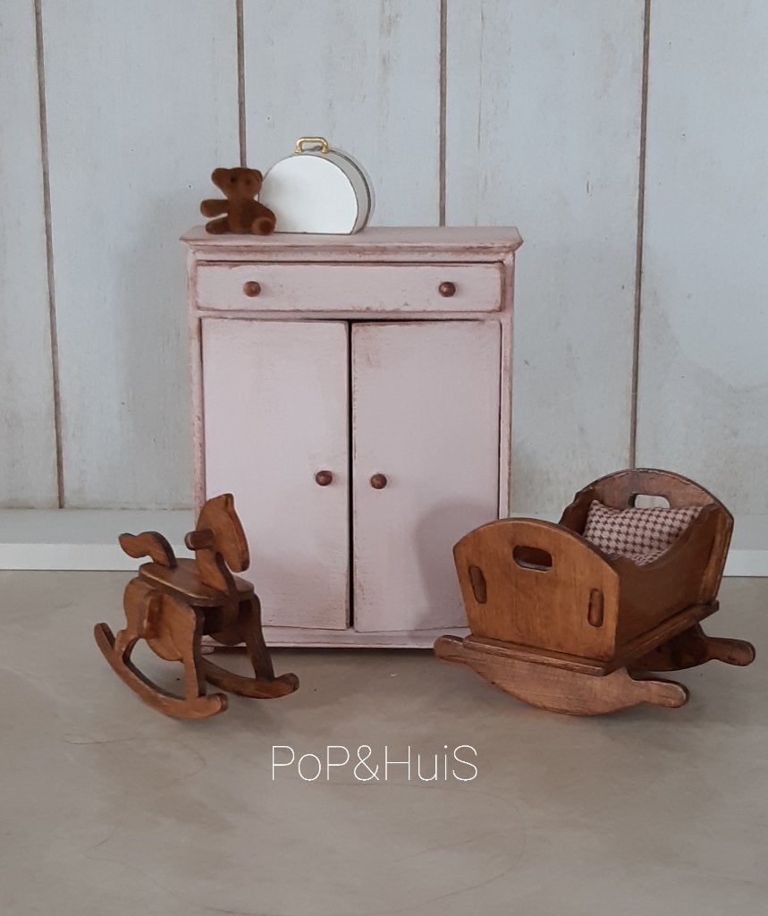 Meidenkast 1:12, Ophalen of Verzenden, Zo goed als nieuw, Poppenhuis