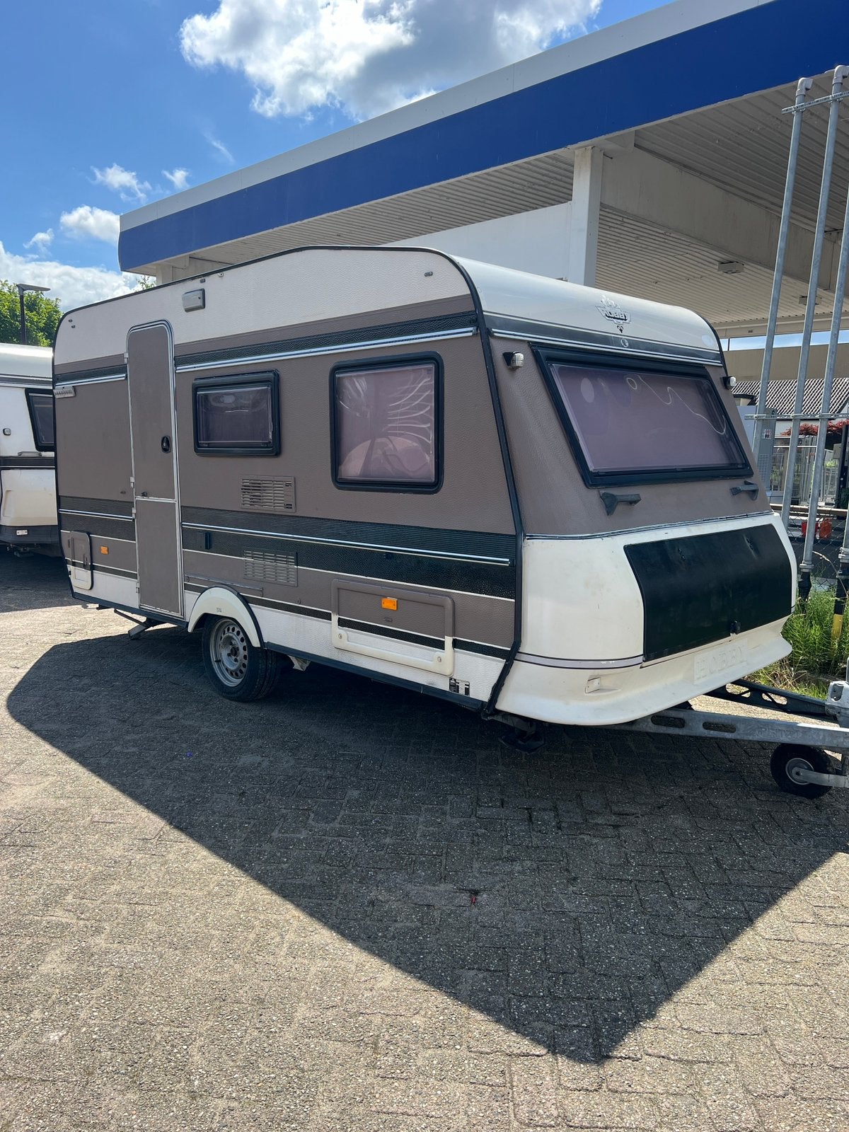 Hobby Caravan Classic 420 10D + stapelbed!, Caravans en Kamperen, Caravans, Vast bed, Hobby, Koelkast, 750 - 1000 kg