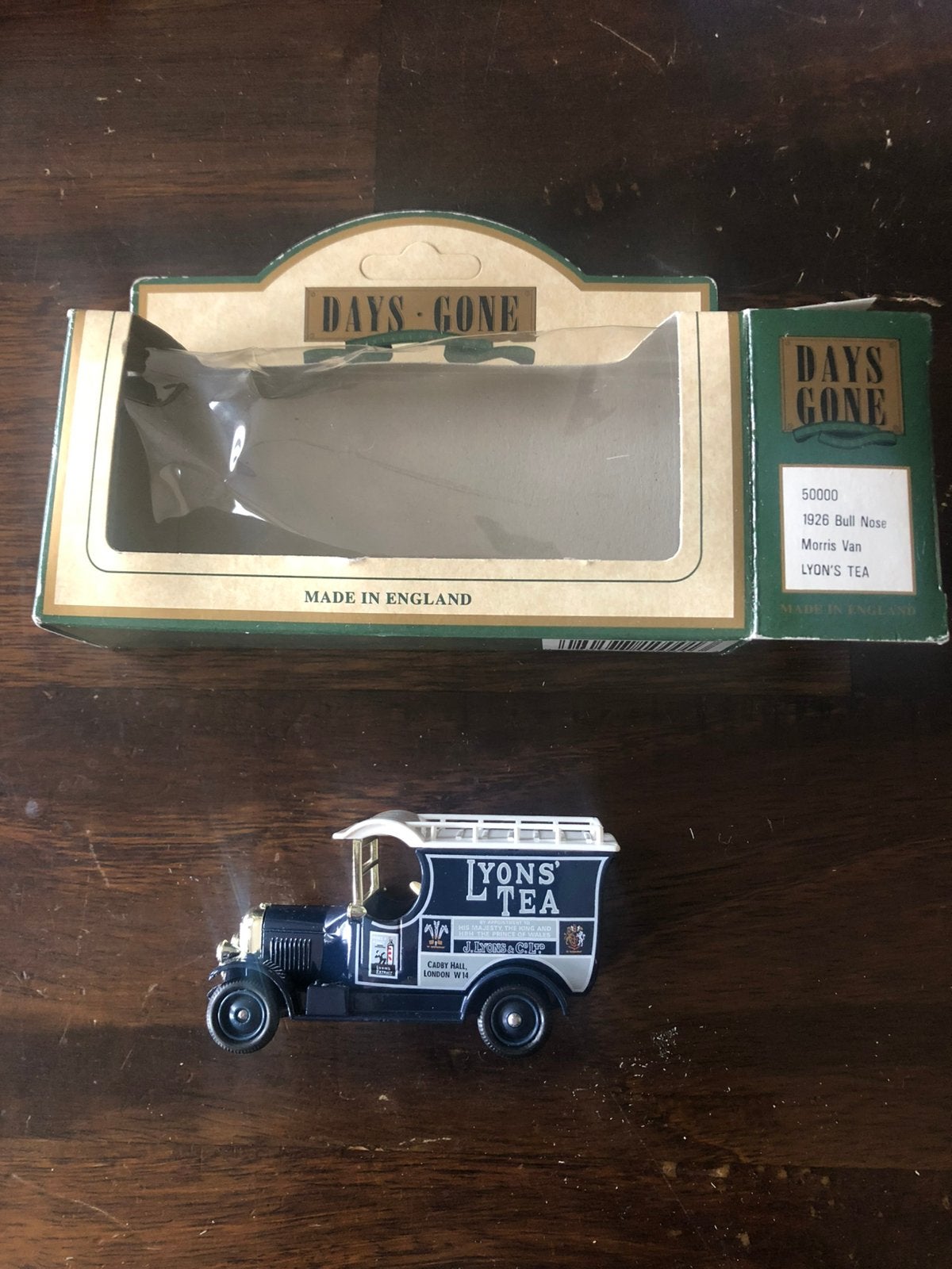Miniatuur auto uit 1926 Morris Bull Nose van merk Lledo, Ophalen of Verzenden, Zo goed als nieuw, Auto