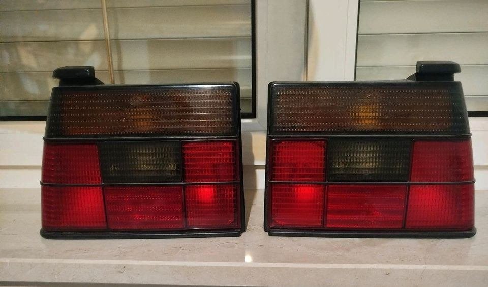 VW Jetta Mk 2 Hella achterlichten, rood zwart, Auto-onderdelen, Ophalen, Gebruikt