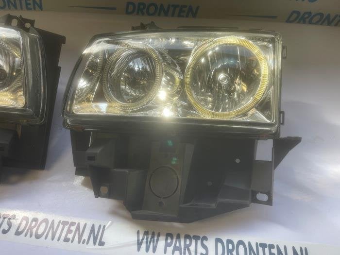 Koplamp links van een Volkswagen Transporter, Gebruikt, -, -, -