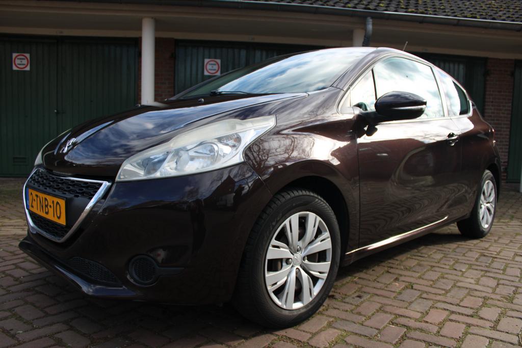 Peugeot 208 1.0 VTI 3-Deur 2012 Bruin MET NIEUWE APK!, Voorwielaandrijving, 450 kg, 31 €/maand, Bruin