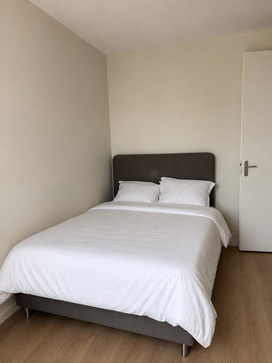 IKEA boxspring 140x200 donkergrijs, Ophalen, Gebruikt, Tweepersoons, 140 cm