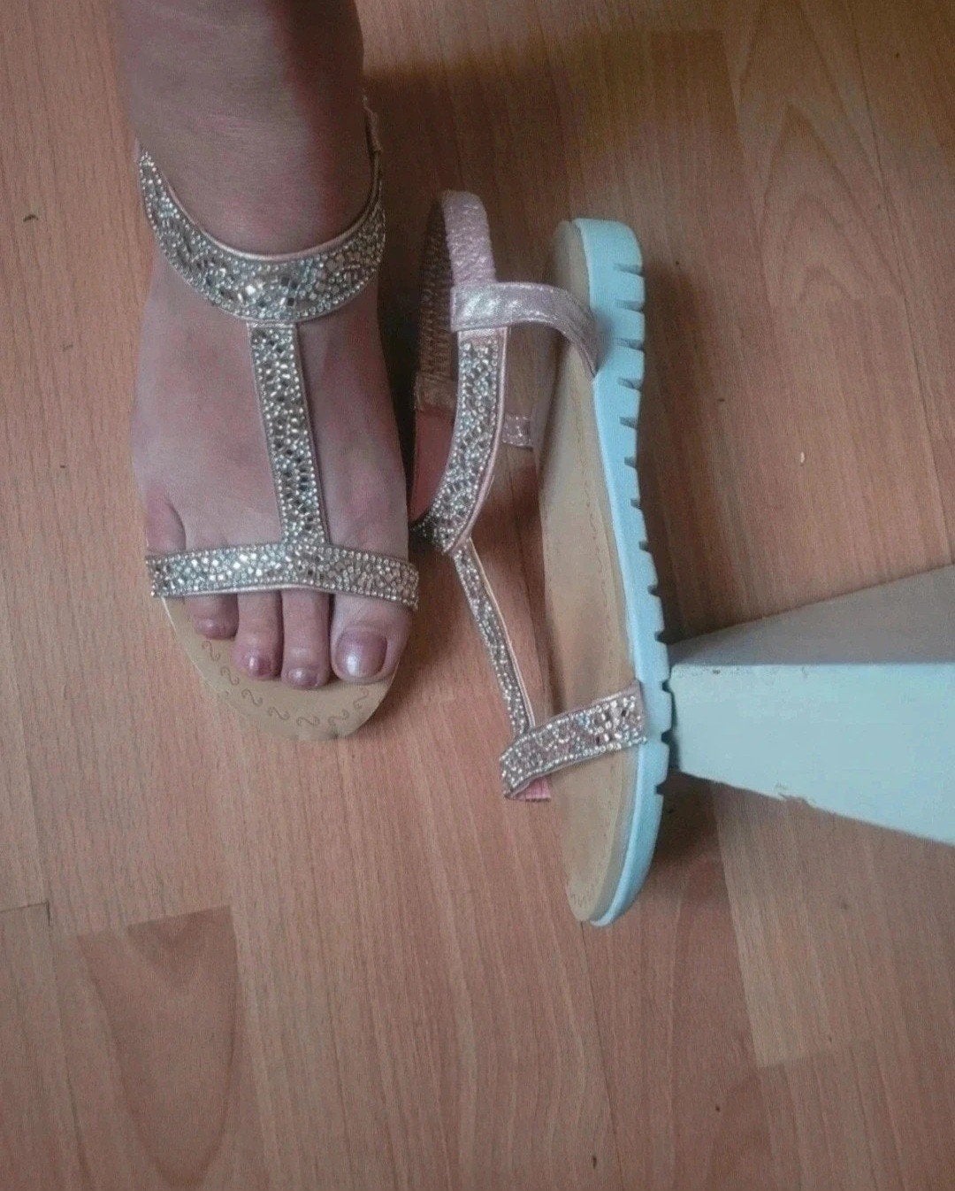 Sandalen met strass steentjes - Maat 39, Kleding | Dames, Schoenen, Zo goed als nieuw, Roze, Juliet, Sandalen of Muiltjes