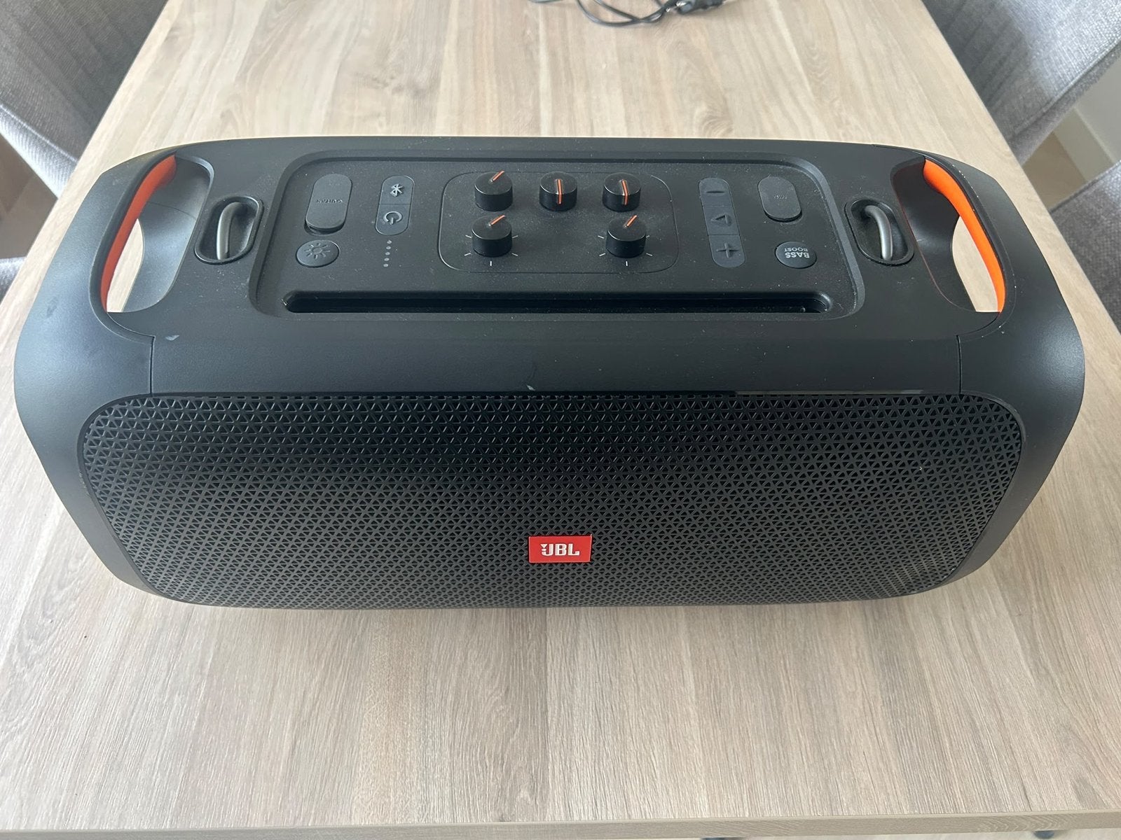 JBL Partybox On-The-Go met microfoon en oplaadkabel, JBL, Party speaker, Ophalen of Verzenden, Zo goed als nieuw