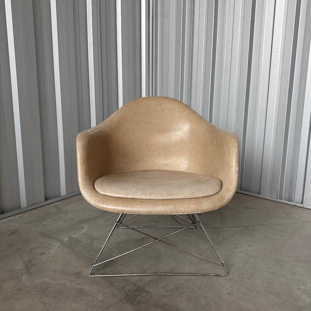 Eames LAR armchair, Charles Eames en Ray Eames Herman Miller, Ophalen, Overige kleuren, Eén, Kunststof