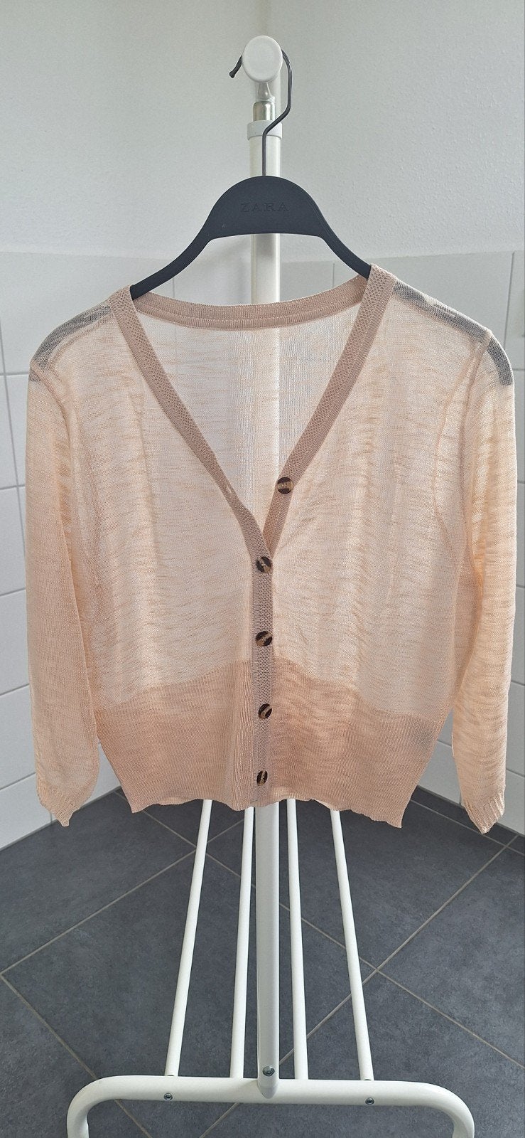 Beige gebreid vestje van Zara, Maat 38/40 (M), Zara, Ophalen of Verzenden, Zo goed als nieuw