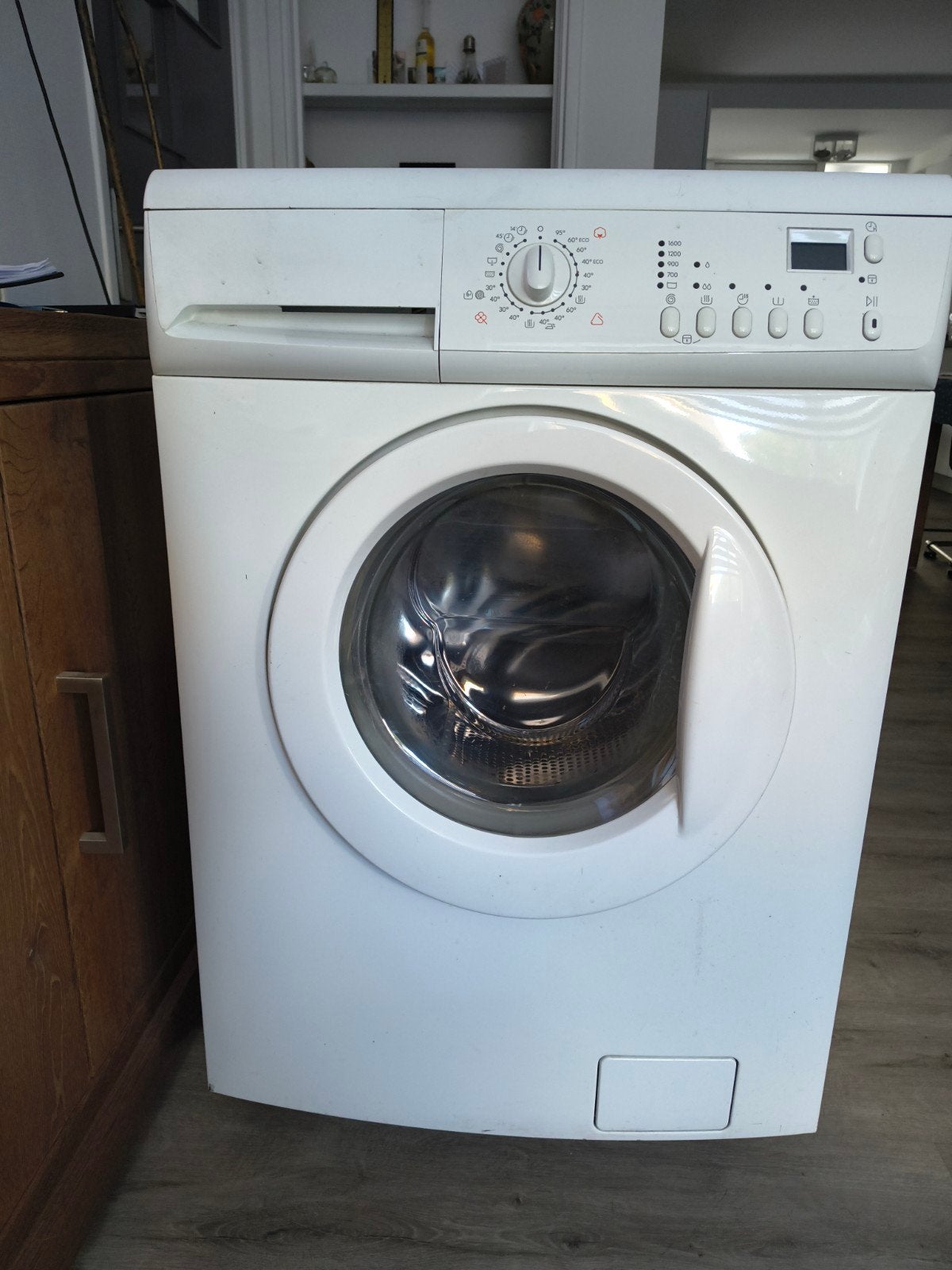 IKEA RENLIG FWM705 Wasmachine - Droger, Witgoed en Apparatuur, Ophalen, Gebruikt, 1200 tot 1600 toeren, Minder dan 85 cm