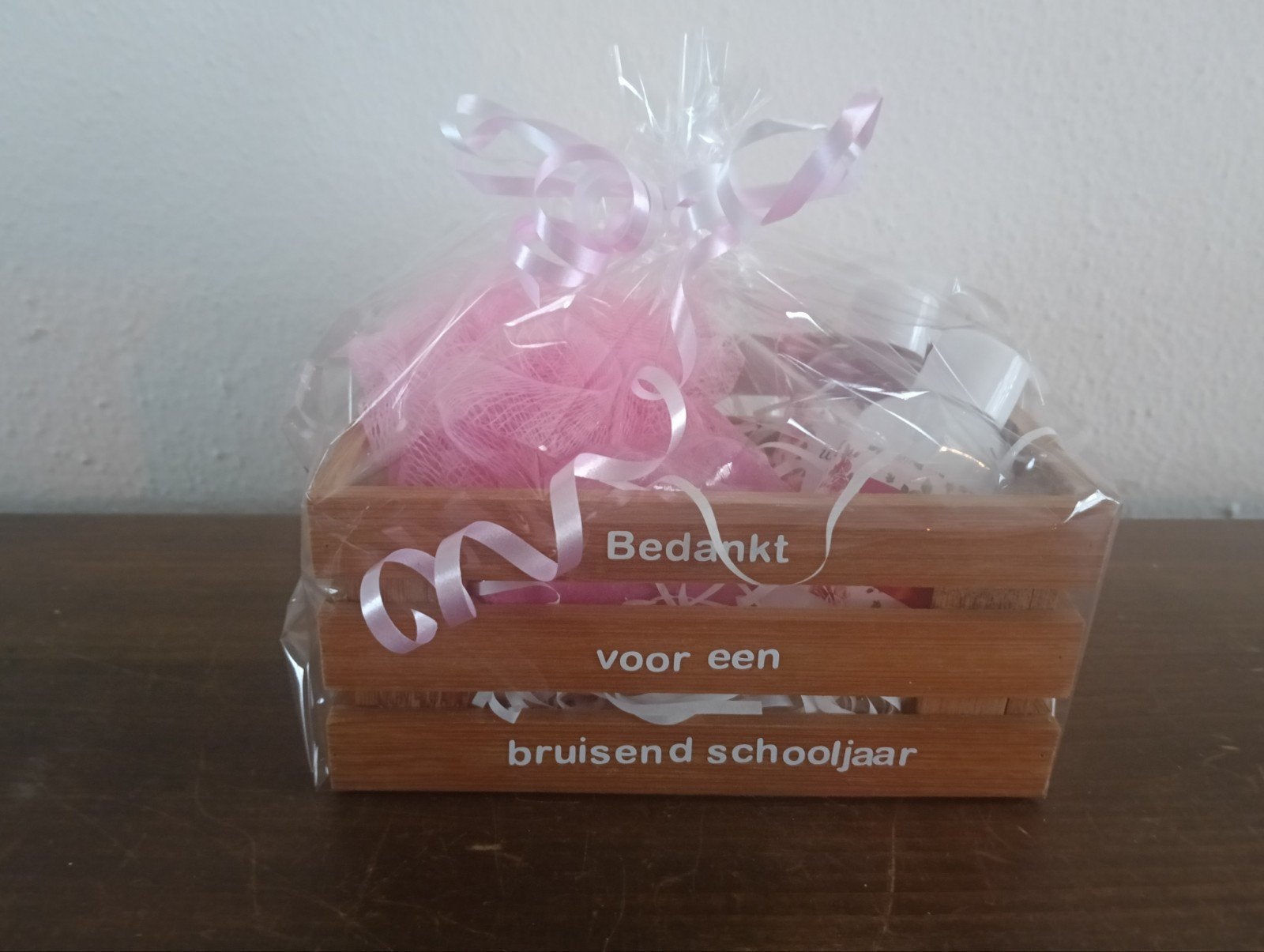 Cadeaukistje 'Bedankt voor een bruisend schooljaar', Minder dan 50 cm, Minder dan 50 cm, Ophalen of Verzenden, Zo goed als nieuw