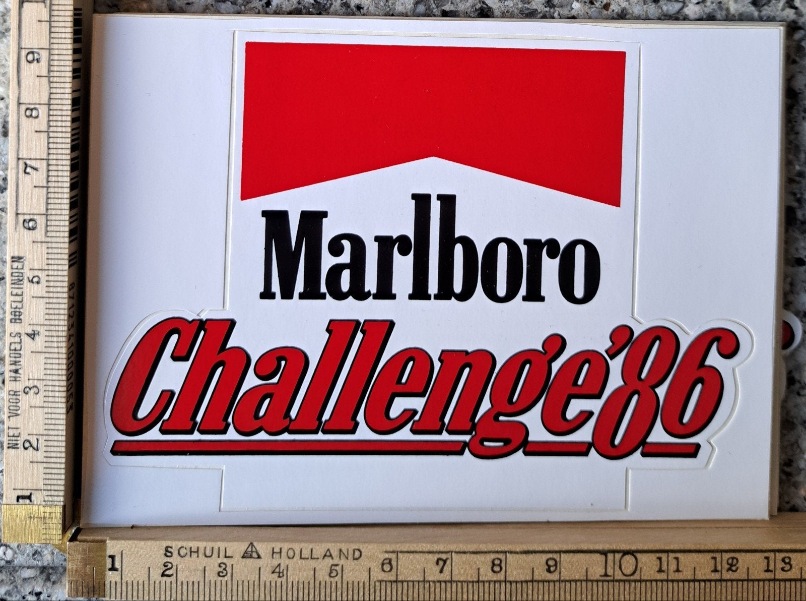 Vintage sticker Marlboro Challenge 1986 tabak logo merk, Ophalen of Verzenden, Zo goed als nieuw