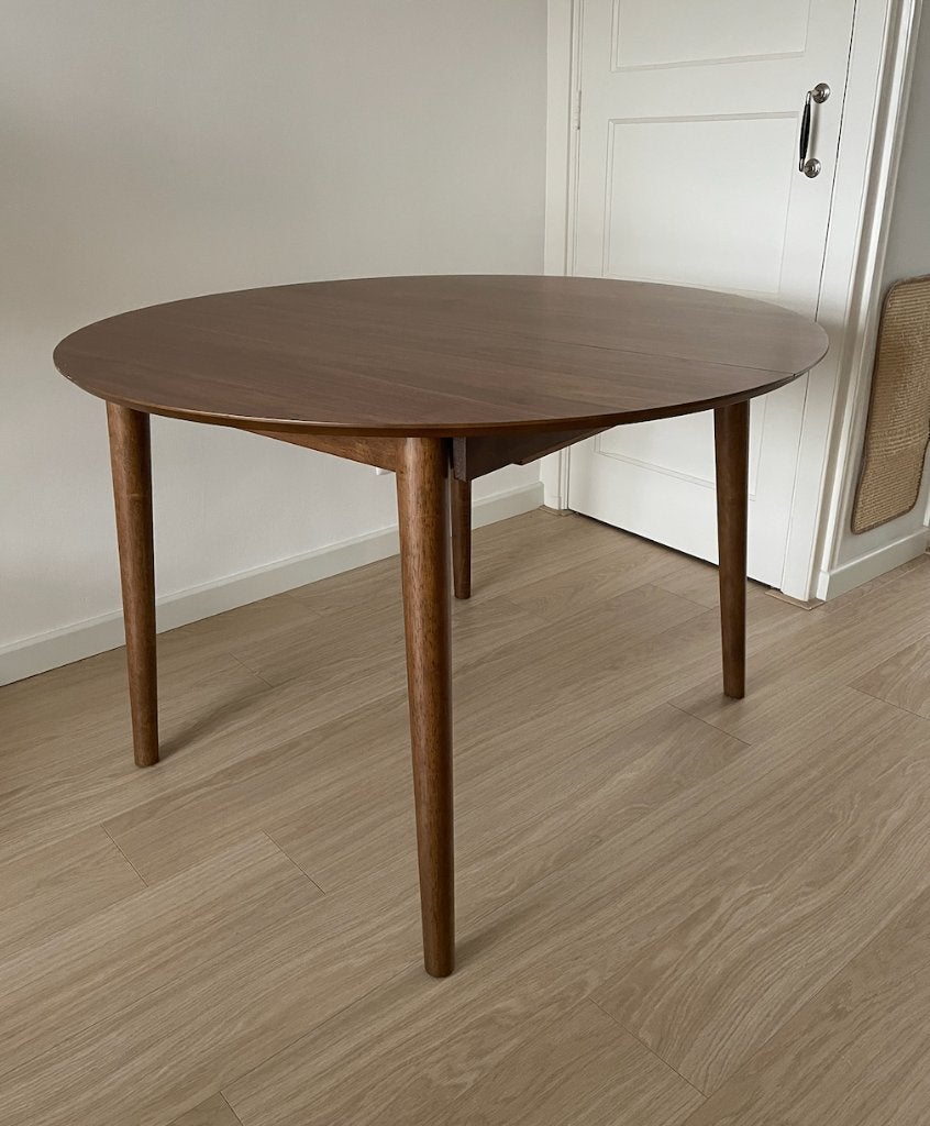 by fonQ Cleo uitschuifbare ronde eettafel – walnoot, Huis en Inrichting, Ophalen, Rond, Zo goed als nieuw, Vijf personen of meer