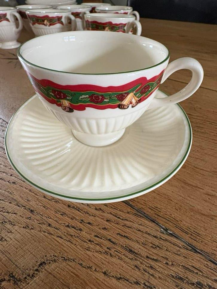 Wedgwood Christmas time 8 kop en schotels, Ophalen