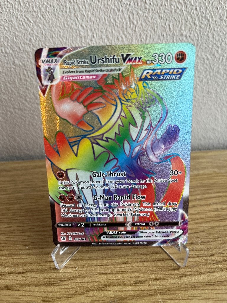 Urshifu vmax, Hobby en Vrije tijd, Ophalen of Verzenden, Zo goed als nieuw, Losse kaart, Foil