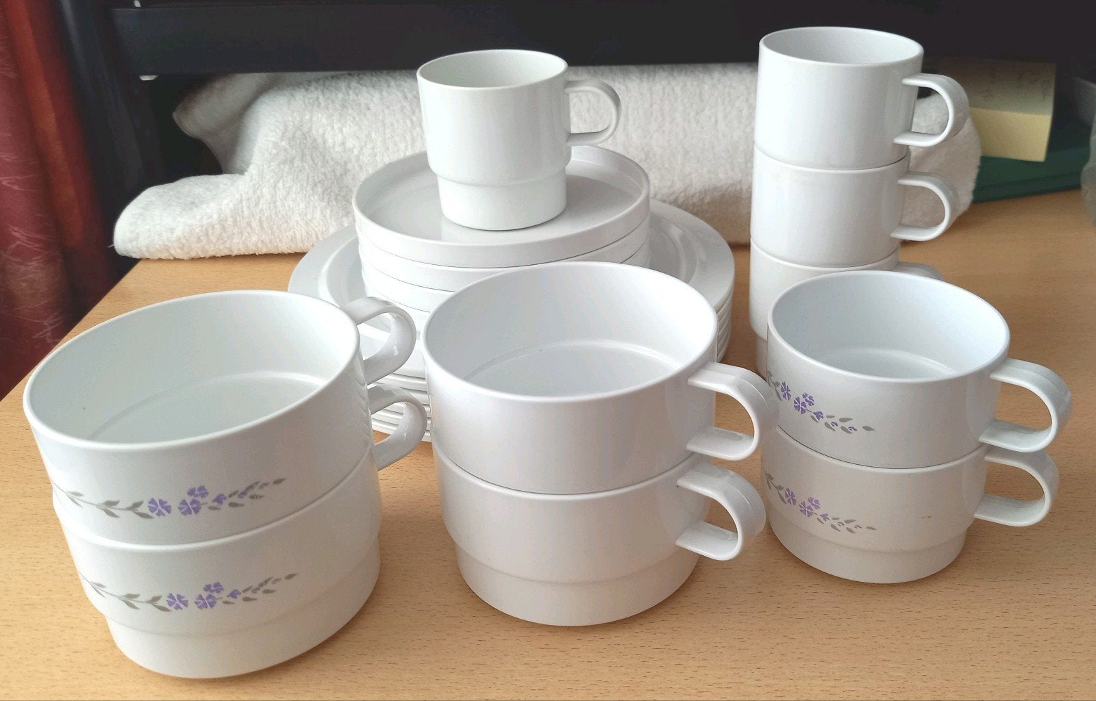 Mepal servies wit., Ophalen of Verzenden, Porselein, Overige stijlen, Bord(en)