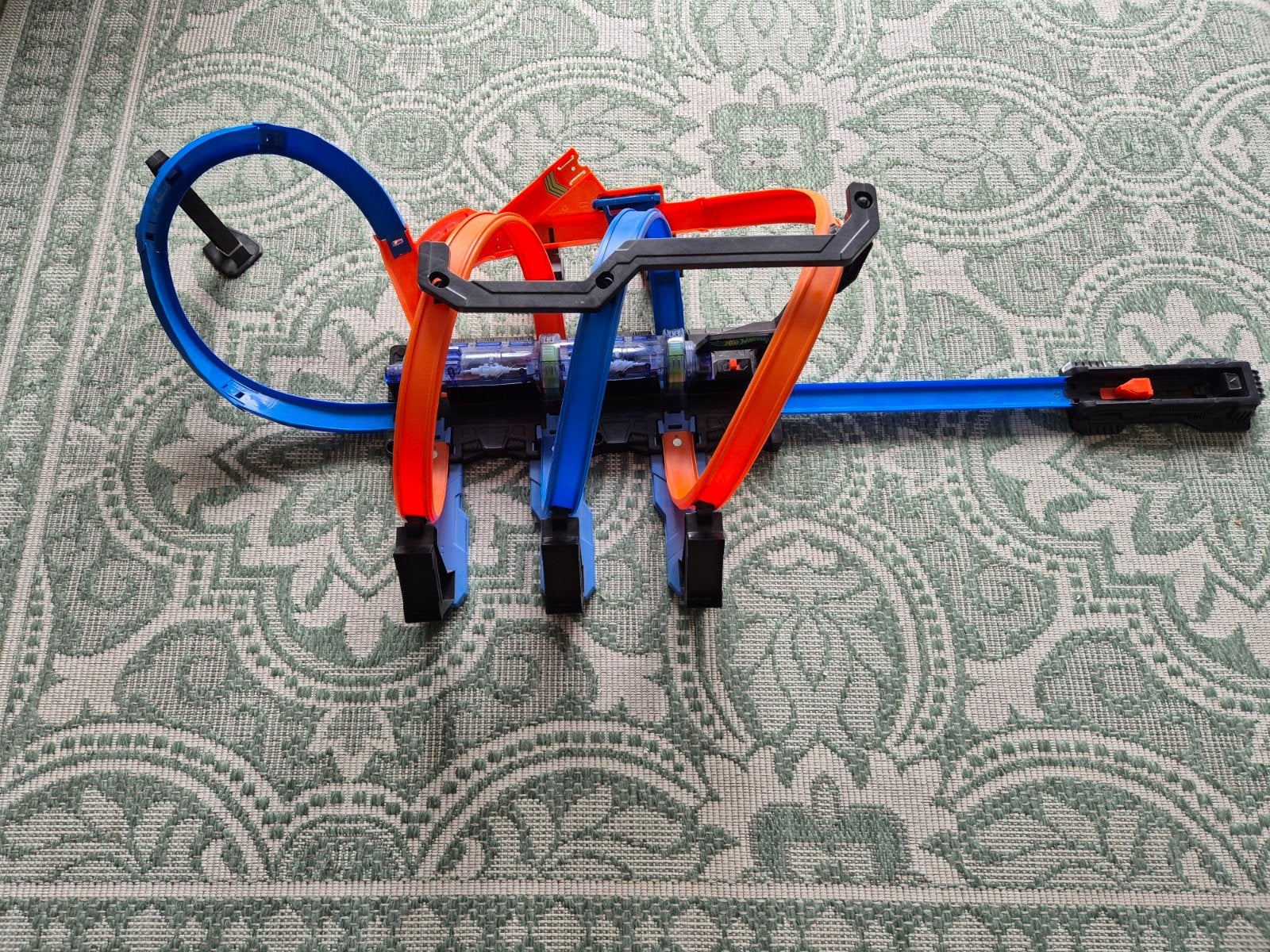 Hot Wheels Racebaan met Loopings en Elektrische Aandrijving, Kinderen en Baby's, Speelgoed | Racebanen, Racebaan, Ophalen of Verzenden
