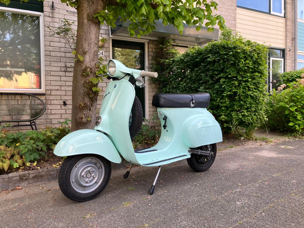 Vespa V50 1969 volledig elektrisch, Fietsen en Brommers, Scooters | Vespa, Ophalen, Overige modellen, Maximaal 45 km/u, Elektrisch