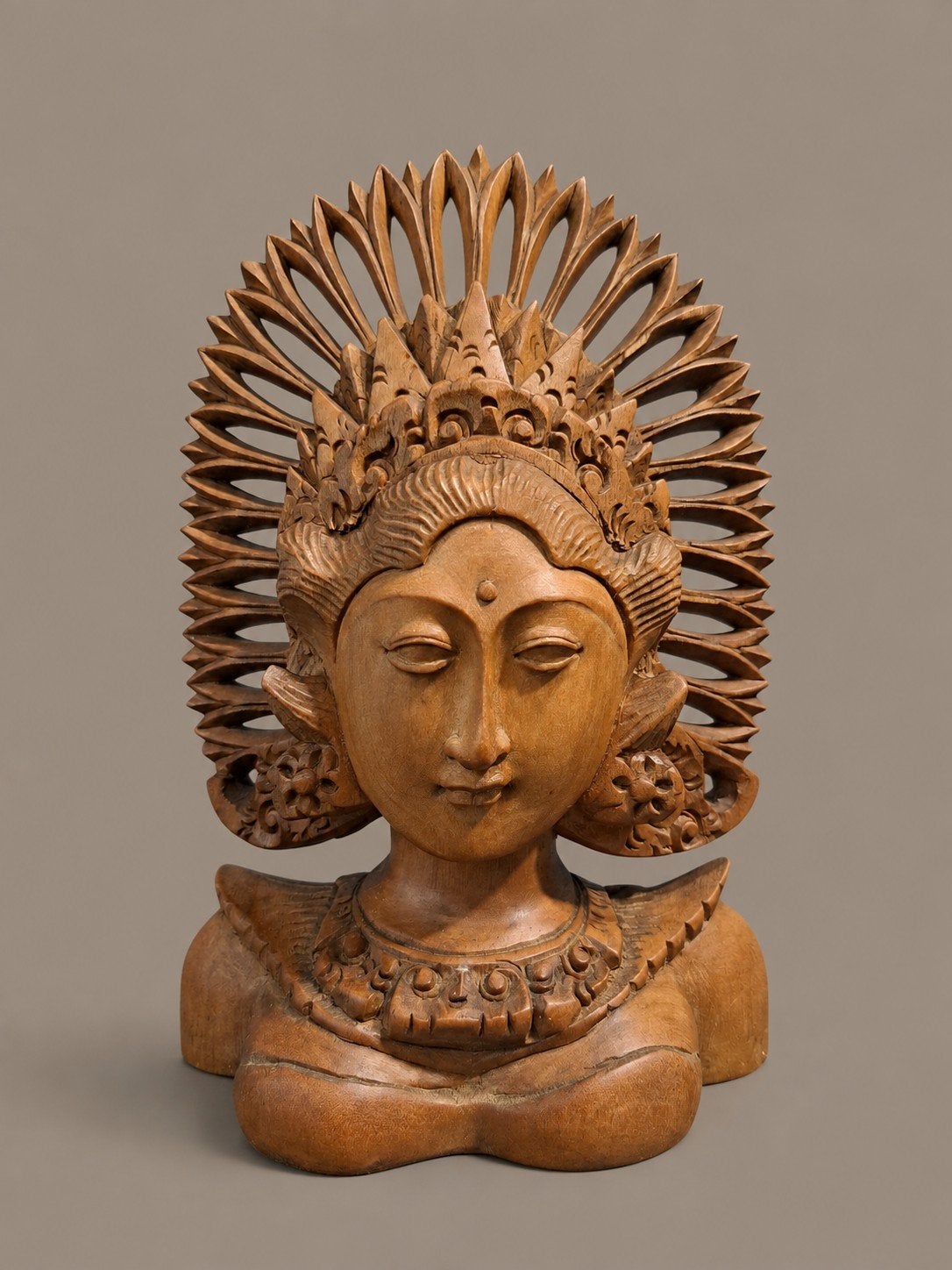 Prachtig gesneden Balinese buste, circa 1970-1980, Antiek en Kunst, Minder dan 20 cm, Buste, Ophalen of Verzenden, Handgemaakt