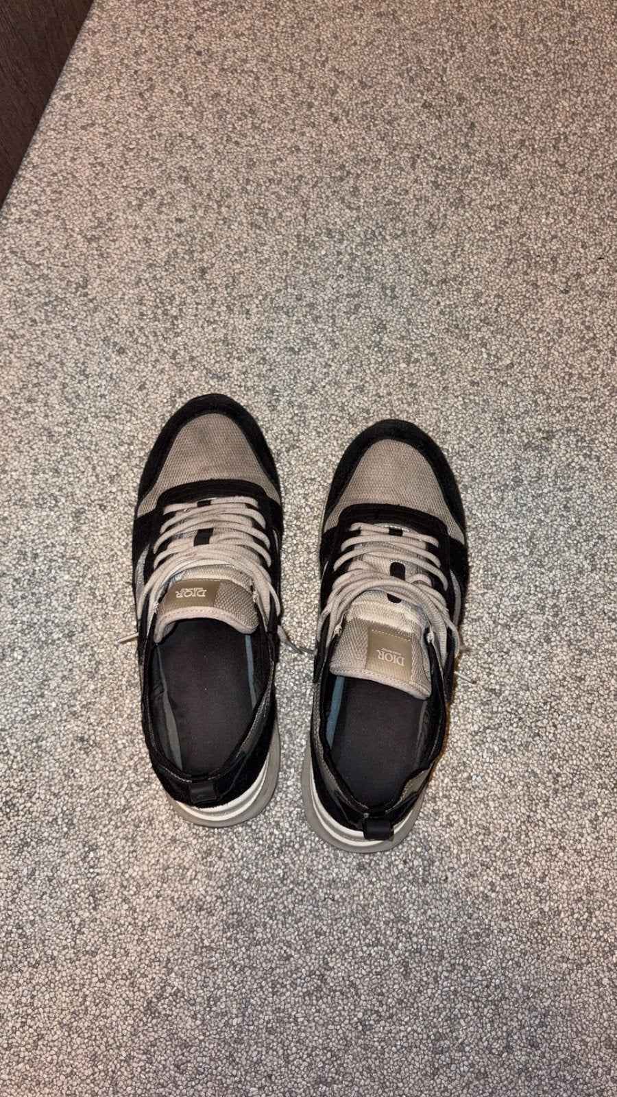 Dior b25, Ophalen of Verzenden, Zo goed als nieuw, Jongetje of Meisje, Schoentjes