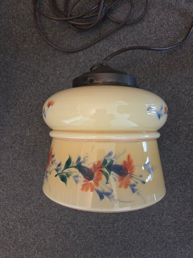 Art deco glazen hanglamp crèmekleur met bloemenmotief, Antiek en Kunst, Antiek | Lampen, Ophalen of Verzenden