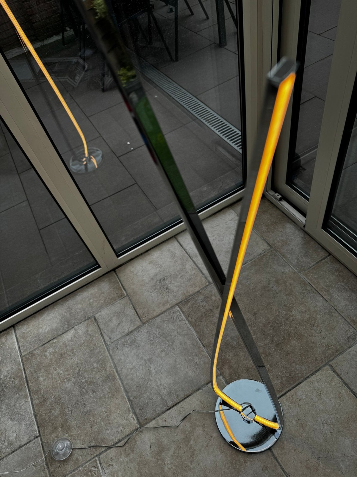 Moderne design LED vloerlamp, Ophalen of Verzenden, Zo goed als nieuw