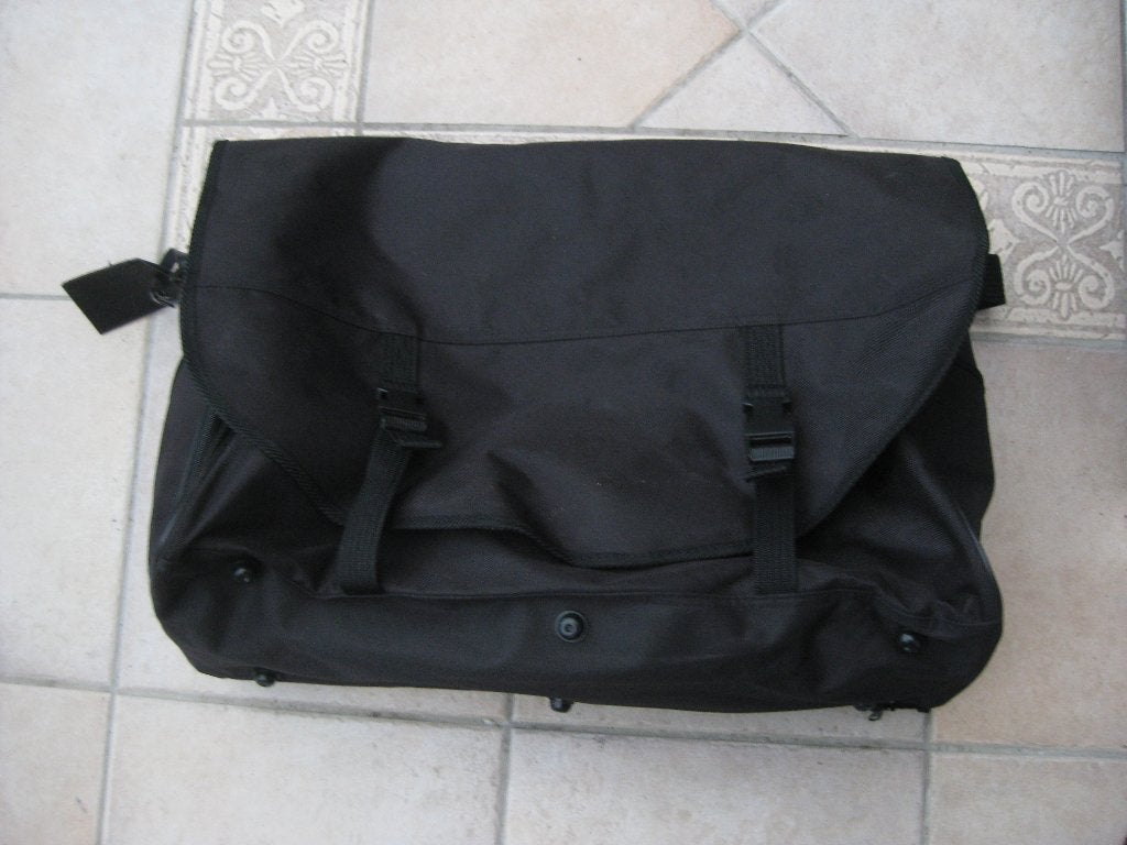 Mooie zwarte reistas met vak hemd/jurk onkreukbaar te houden, 30 cm of meer, Zwart, Minder dan 35 cm, Ophalen of Verzenden
