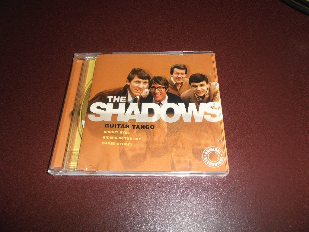cd the shadows, guitar tango, Ophalen of Verzenden, Zo goed als nieuw