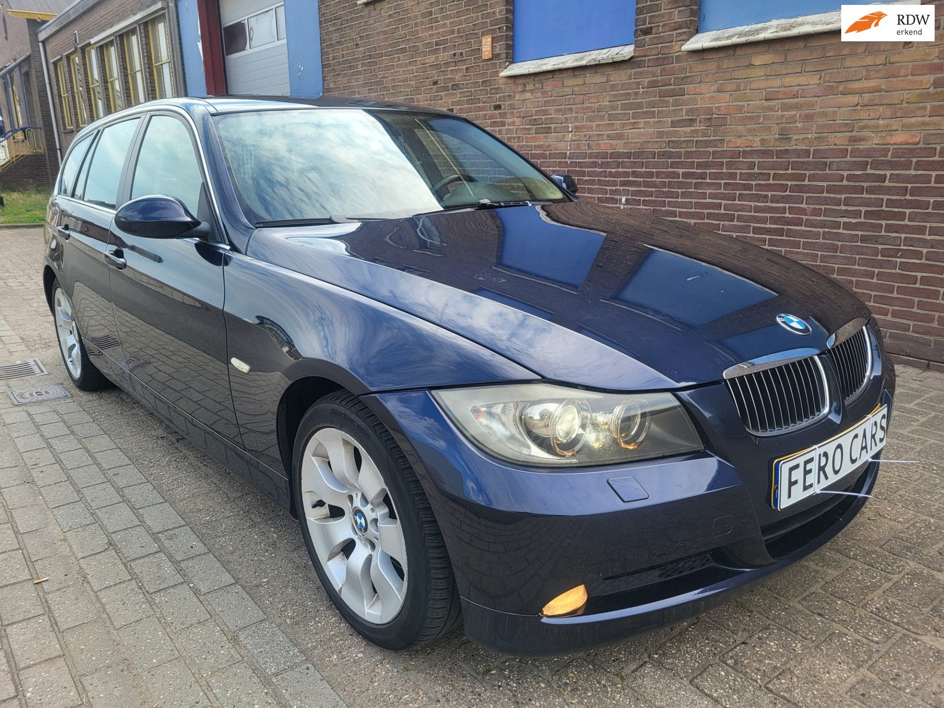 BMW 3-serie Touring 325xi APK 17-2-27 Airco, cruise control, Auto's, Gebruikt, Beige, 2497 cc, Blauw