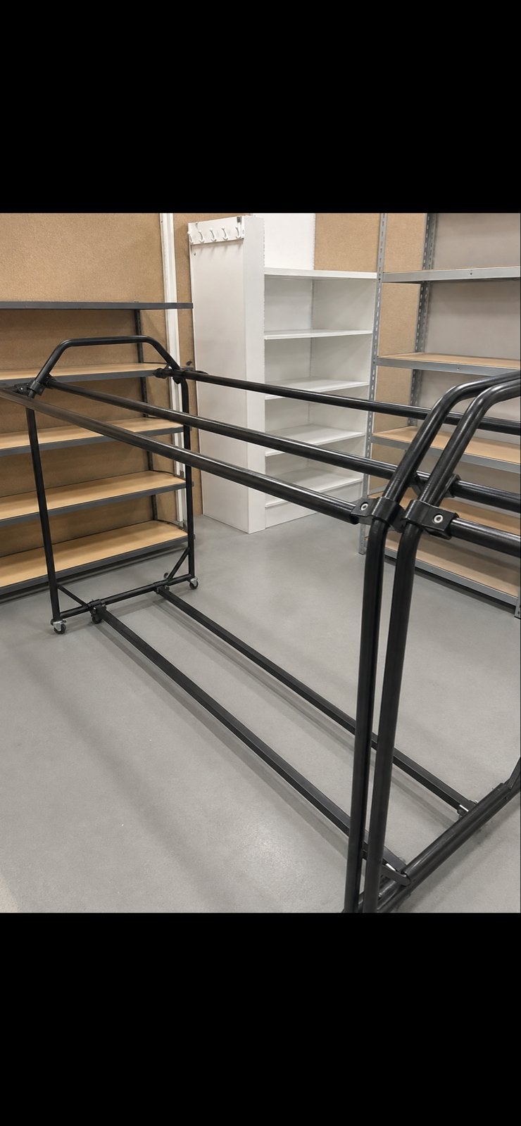 kledingrek  dubbel hangen 5 stuks, Ophalen of Verzenden, Met wielen, Gebruikt