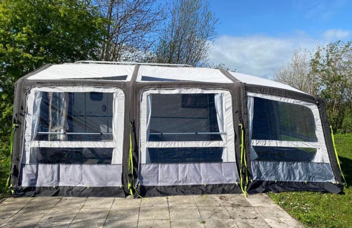 Prachtige opblaasbare Dometic 390 S voortent, Caravans en Kamperen, Voortenten en Luifels, Ophalen, Zo goed als nieuw