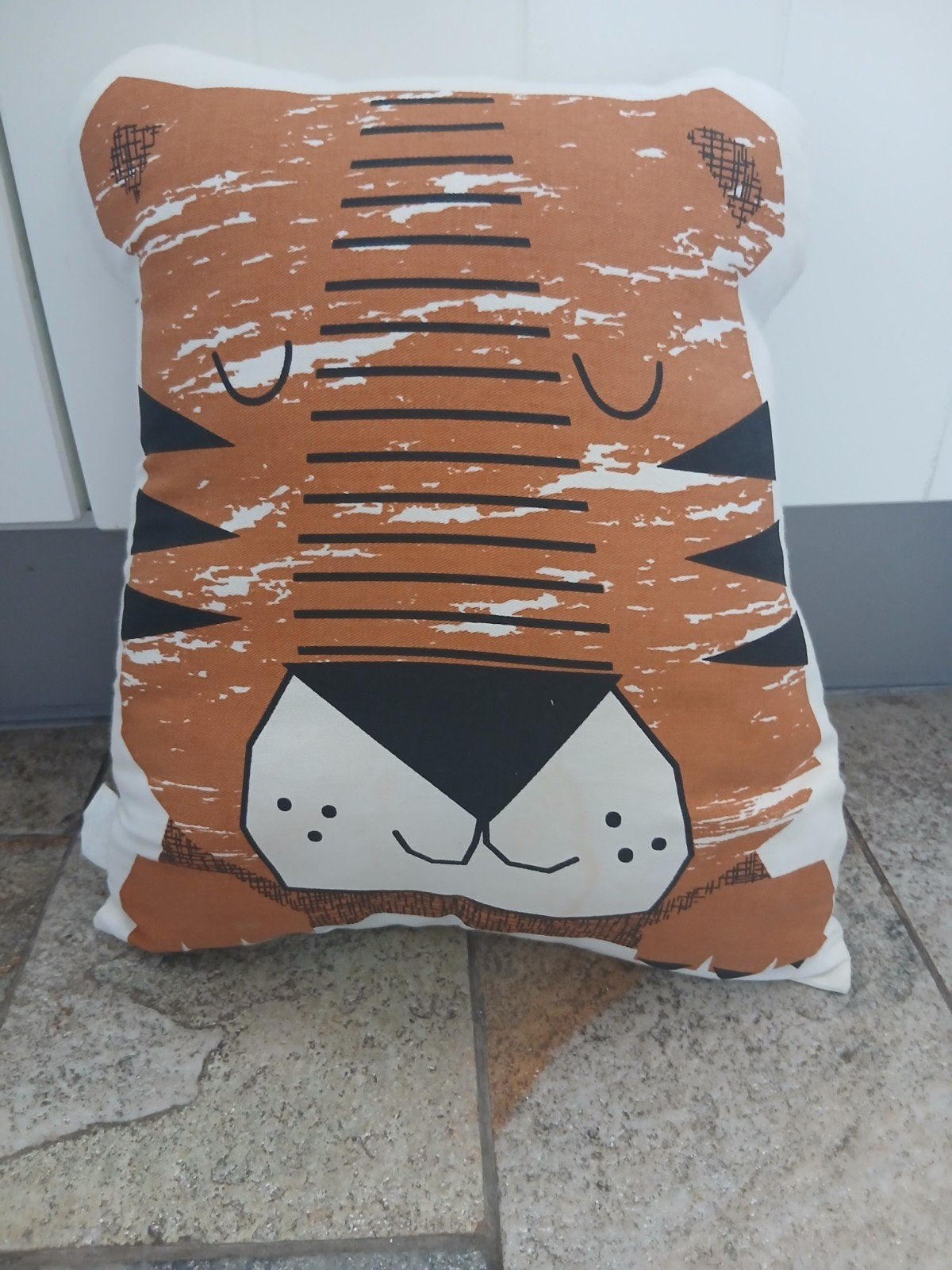 Tijger kussen, Ophalen, Zo goed als nieuw, Kraamcadeau