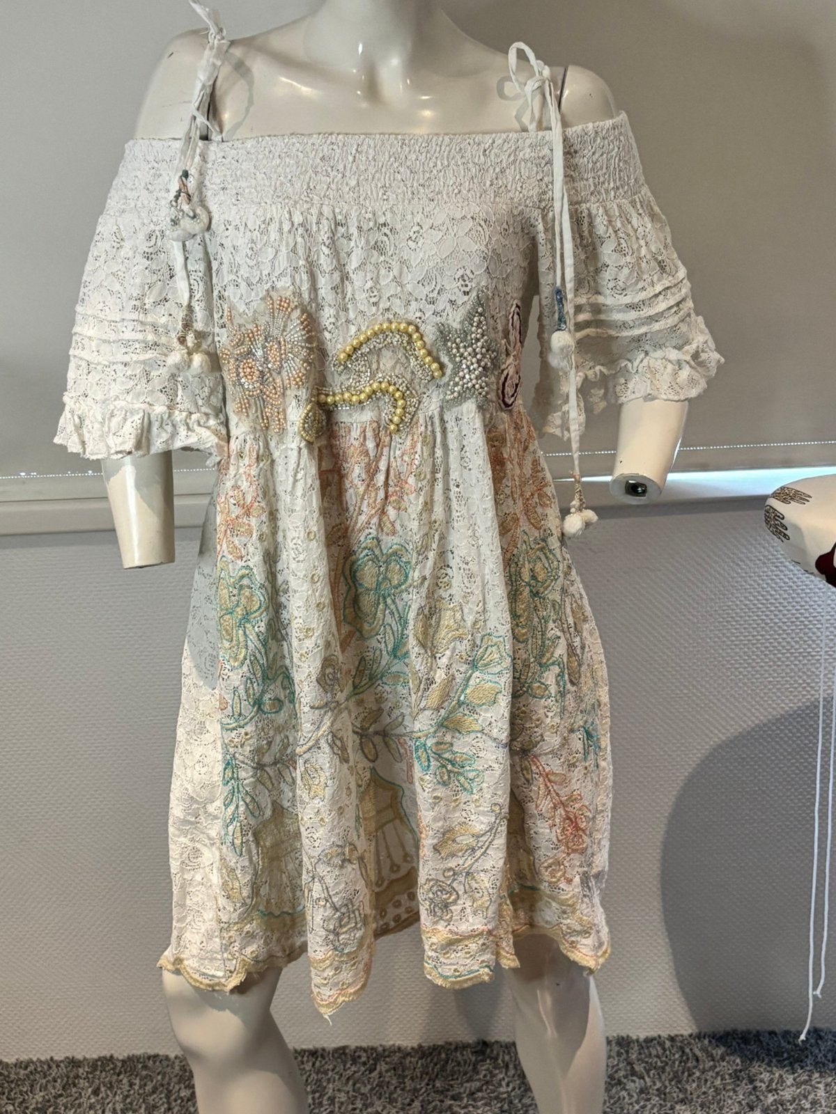 Antica sartoria kanten jurk met kralen onesize, Maat 38/40 (M), ., Wit, Ophalen of Verzenden