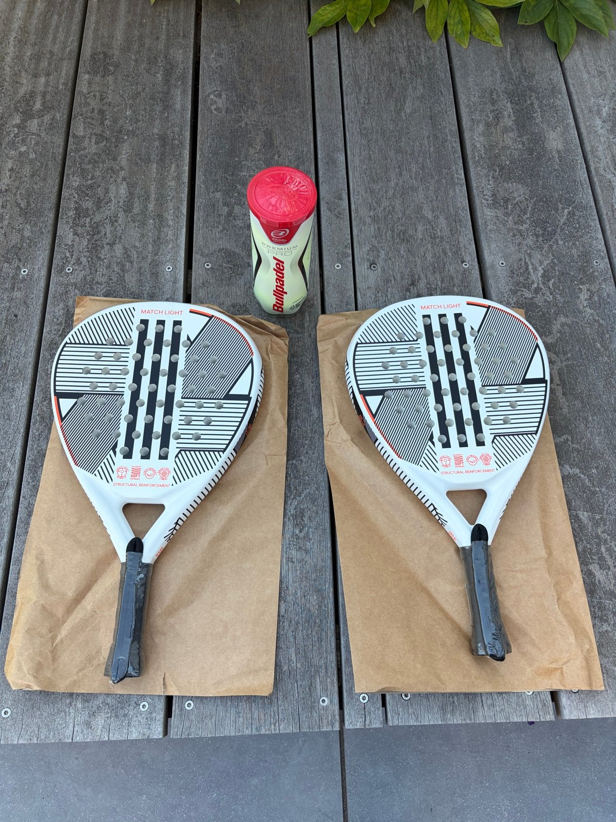 2x Padel Rackets met Ballen - Nieuw, Ophalen of Verzenden, Nieuw, Padelracket