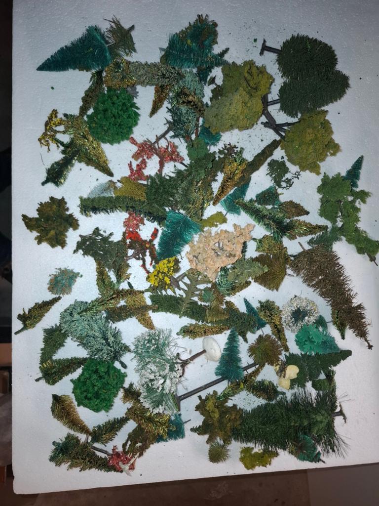Div bomen,  takken plank met bos enz, Overige merken, Gebruikt, Natuur, Gelijkstroom of Wisselstroom