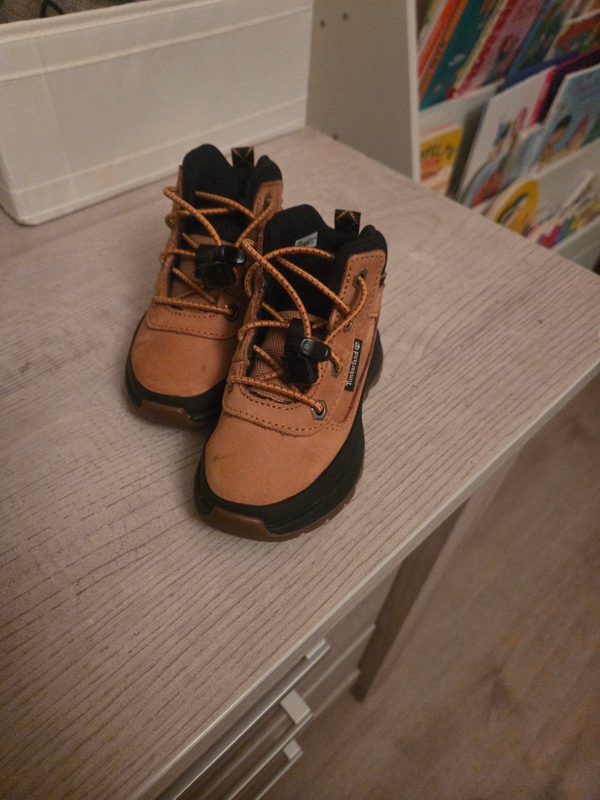 Timberland laarsjes maat 23, Kinderen en Baby's, Babykleding | Schoentjes en Sokjes, Timberland, Jongetje of Meisje, Laarsjes