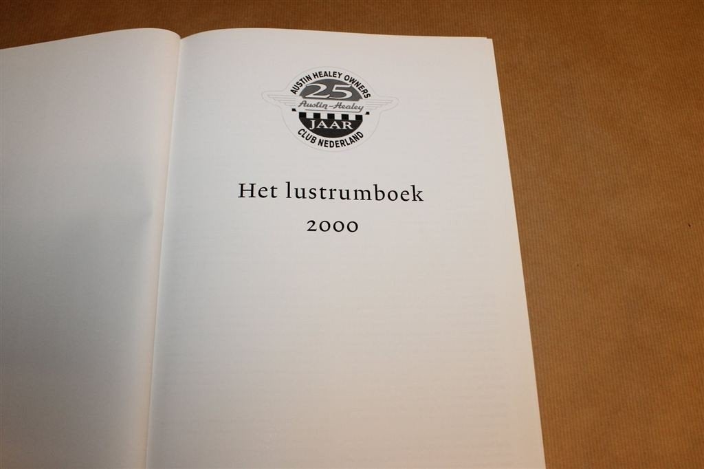 Austin Healey Jubileumboek — Klassieke Sportwagens, Ophalen of Verzenden, Gelezen, Overige merken